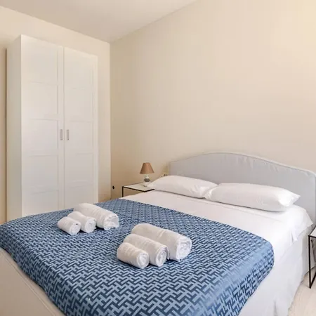 Lägenhet Bright And Modern 2 Double Bedrooms Bocconi