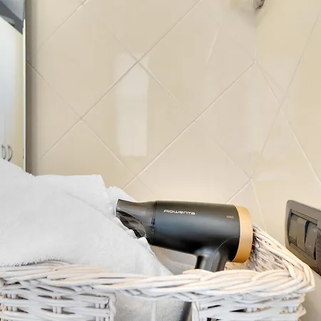 Navigli - Porta Ticinese - Luminoso Monolocale Appartamento Milano