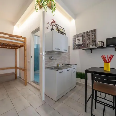 Saint Alexander Apartman