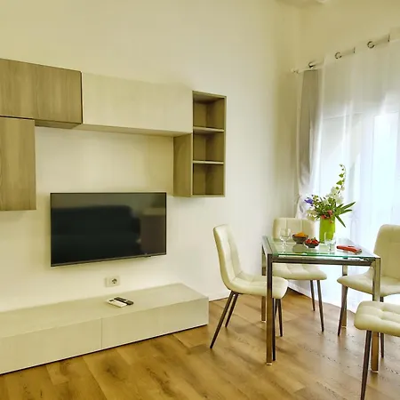 Montenero Terme Apartman Milánó