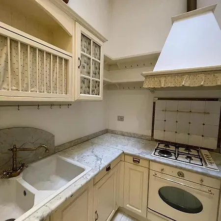 Apartament Charming At The Columns Of San Lorenzo