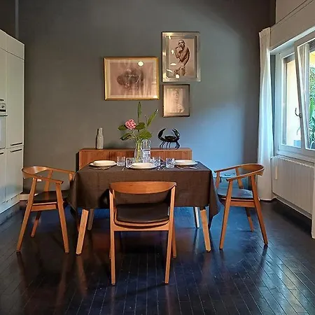 Elegant Stylish House With Garden & Ac 아파트 *