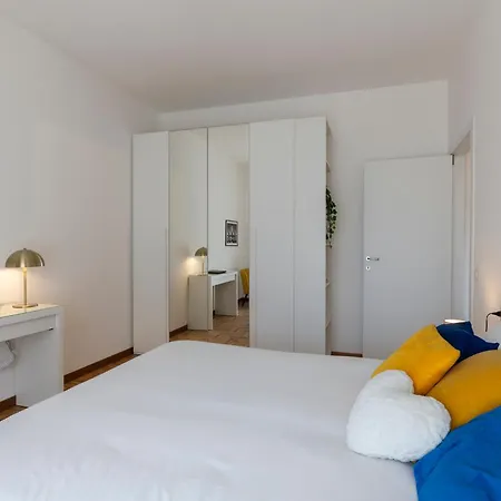 Fiordalisi 1 - Flower District *