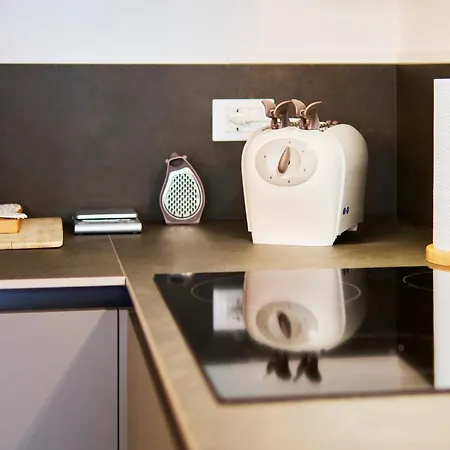 아파트 Design Loft With Private Garden - Portello