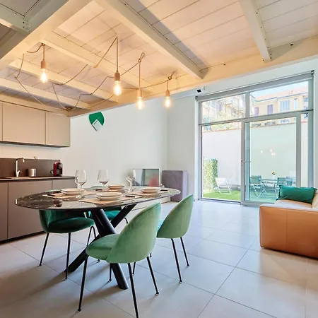 아파트 Design Loft With Private Garden - Portello *