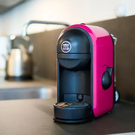 Design Loft With Private Garden - Portello 아파트