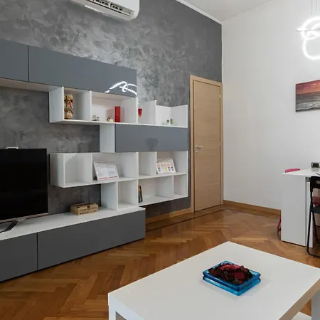 Lägenhet Italianway Comfort - Cornalia 24 *