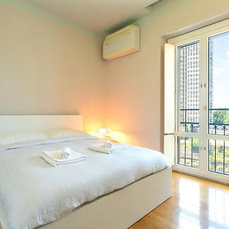 Sabotino In Porta Romana 아파트 *