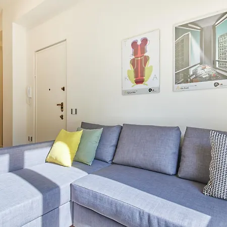 The Porthole - Rifugio Chic E Porta Venezia Apartment *