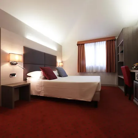 Hotel Campion Citylife 3*