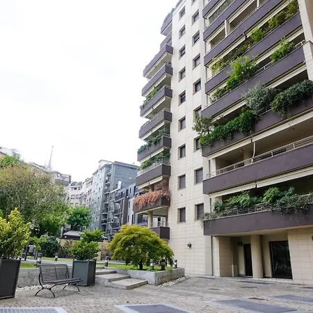 Citylife Prime With Big Terrace Apartment *