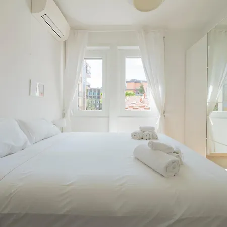 Homelovers Simple Quite Flat Sarpi Sempione Mm5 Gerusalemme Appartamento Milano