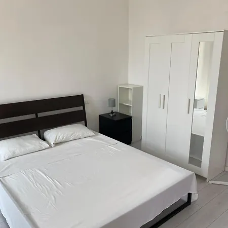 Duomo-garibaldi Apartamento Milão