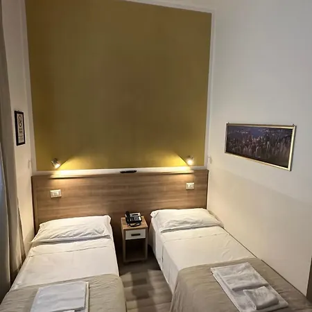 Montecarlo 3* מילאנו