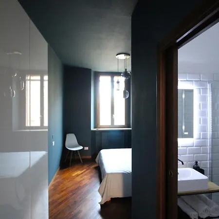 Delicious Design In Center Apartment *