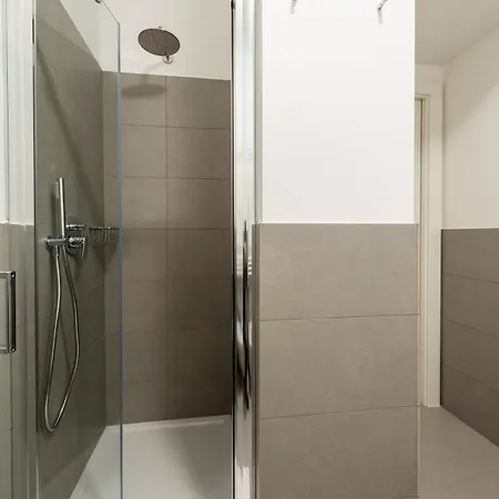 Amendola Luxury - B Milán