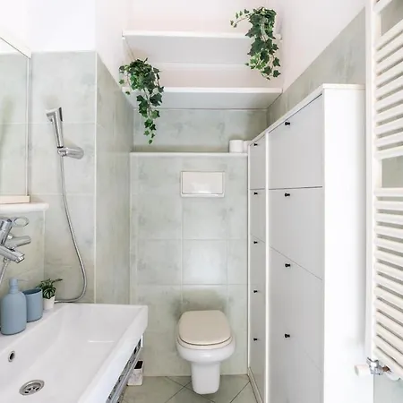Duomo Milan-attic With Terrace-netflix And Wifi Apartmán