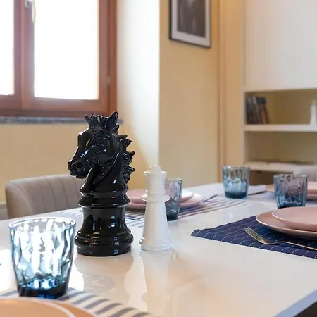 Duomo Milan-attic With Terrace-netflix And Wifi Apartmán *