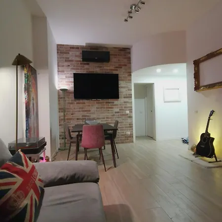 30 Meters From The Lambrate M2 Citta Studi Metro Station Apartament Mediolan