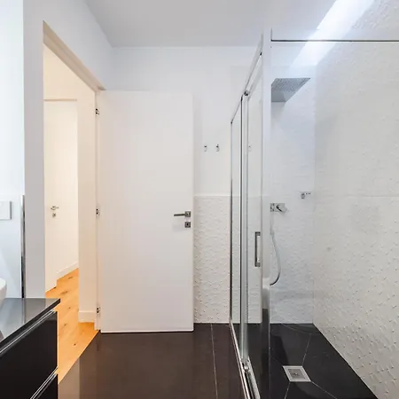 شقة Duomo Area Luxury Design & Netflix Mood *