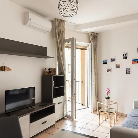 Youhosty - Meloria 10