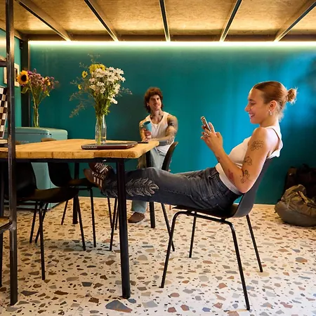 Hostel Madama & Bistrot Milaan