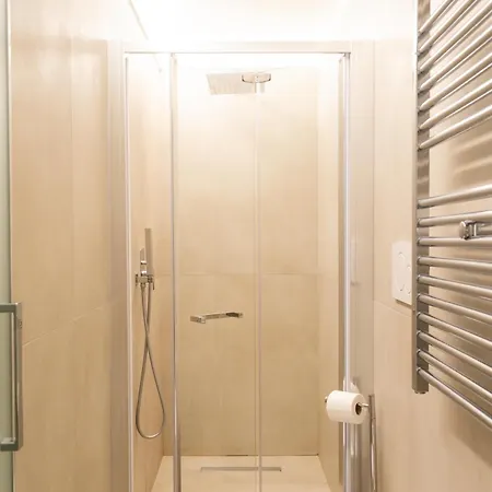 Dimora Garibaldi - Bright And Quiet Nest - Apartamento