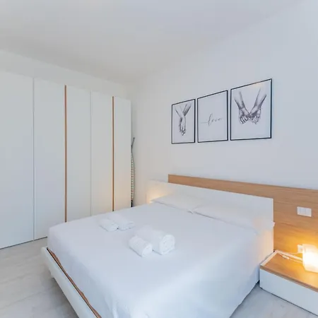 Апартаменты Casa Raffaella Comfort E Smart Working Vicino M3 E Bus Милан