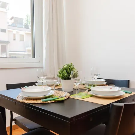 Apartment Vivimihome Gambara House 2 Minutes From The Metro