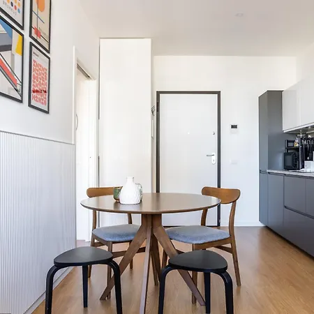 New Flat Near Ieo And Olympic Village