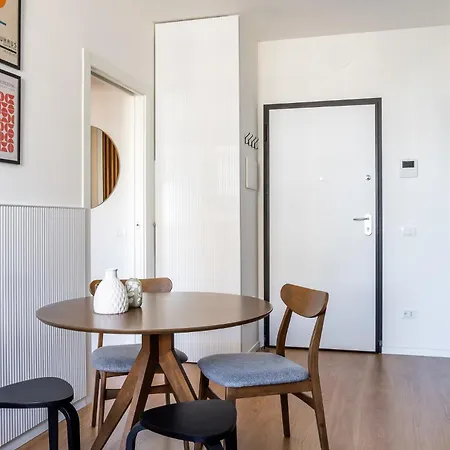 Apartment New Flat Near Ieo