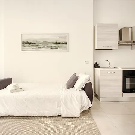 Just Urban Stays - Bilocale Moderno Navigli - Metro M2 Apartmán