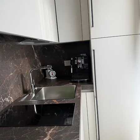 L'incanto Delle 9 Torri 4* Milan