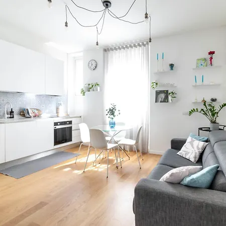 Corner 15 - 5 Min Dalla Stazione