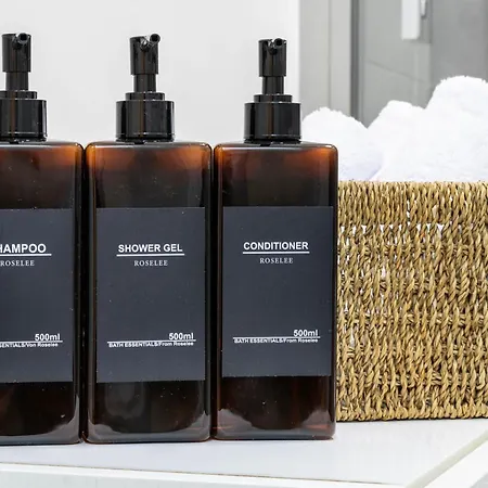 アパート Corner 15 - 5 Min Dalla Stazione ミラノ