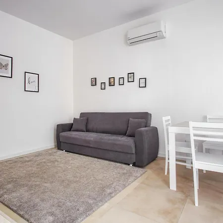 Just Urban Stays - Bilocale Moderno Navigli - Metro M2 Апартаменты Милан