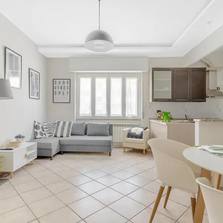 Easy Lin Apartamento Milán