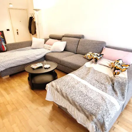 Spacious And Modern Apartment - Solari ميلان