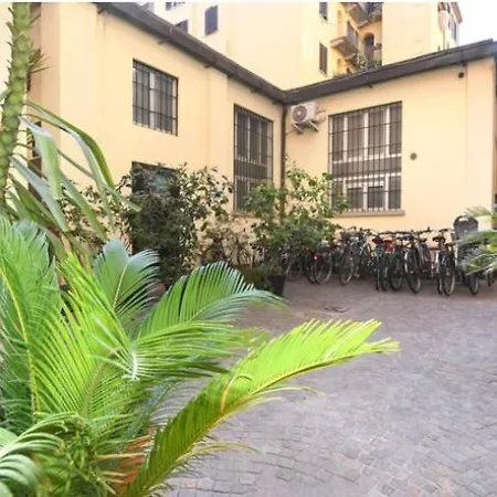 Corso Genova Apartment, Navigli Area, Center Apartament *