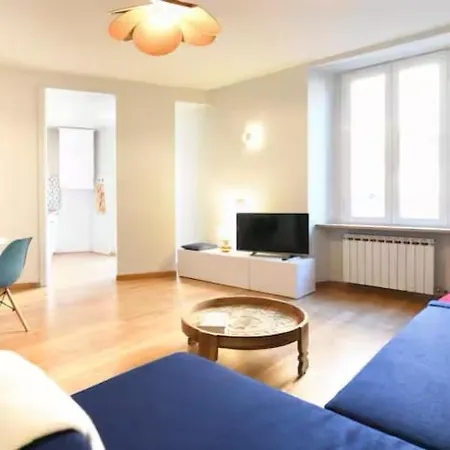 Corso Genova Apartment, Navigli Area, Center *