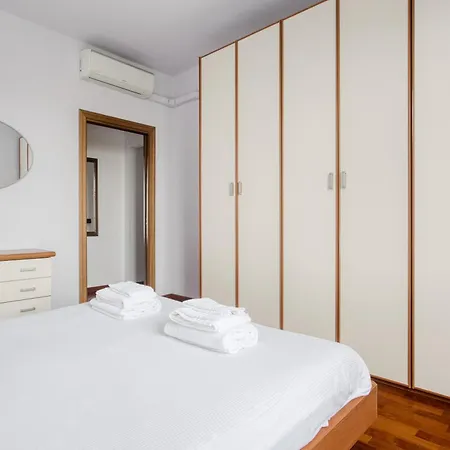 Domusmi Jenner 23 Μιλάνο