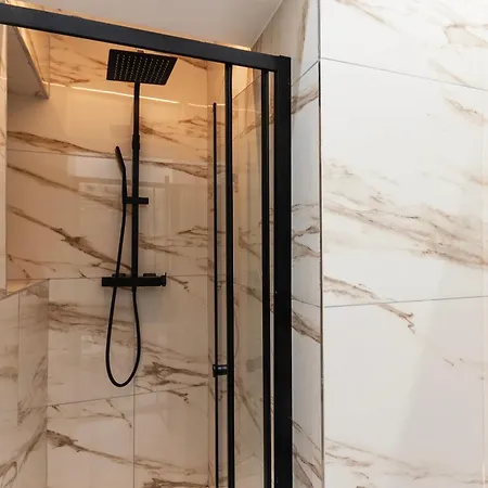 Youhosty - Montegani 2