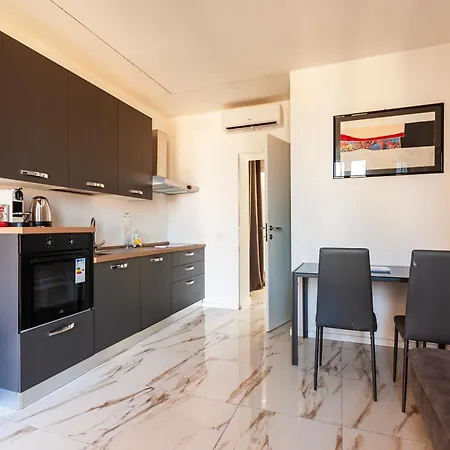 Youhosty - Montegani 2 * Milano