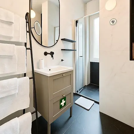 Lägenhet Casa Angelo Design Flat - Milan, Porta Venezia, 3 Metro Stops Duomo