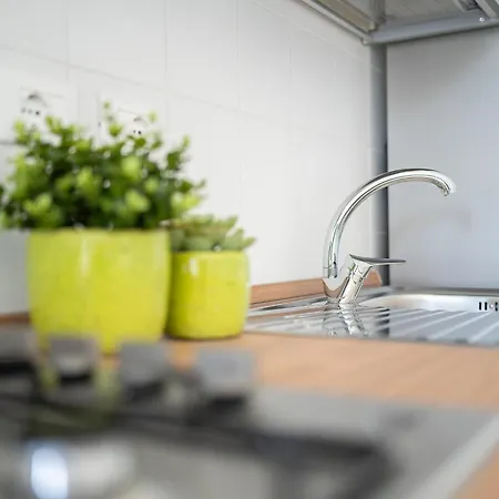 Certosa - Bright & Modern - 2 Steps From Train Station By Innstay