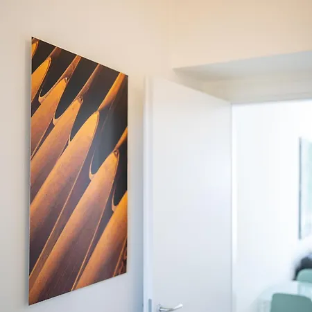 Certosa - Bright & Modern - 2 Steps From Train Station By Innstay *