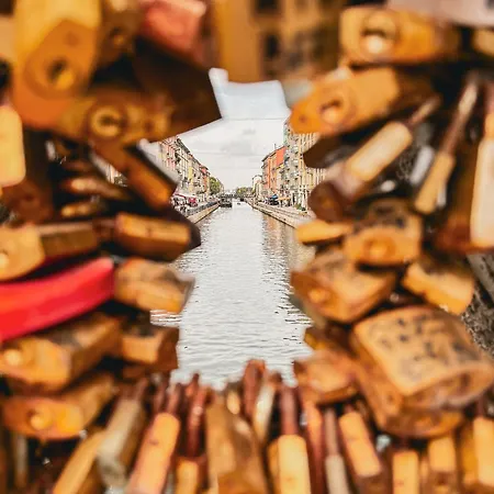 Apartament Cozy In Porta Genova - Via Vigevano Mediolan