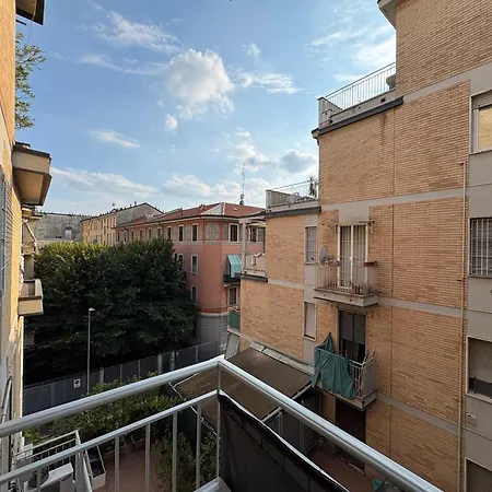 Apartment Loreto 15 Mins From Duomo - M1 Rovereto Milan