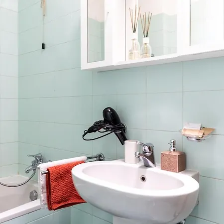 公寓 Trilocale Con Con Bagno Privato A 200m Dalla Metro