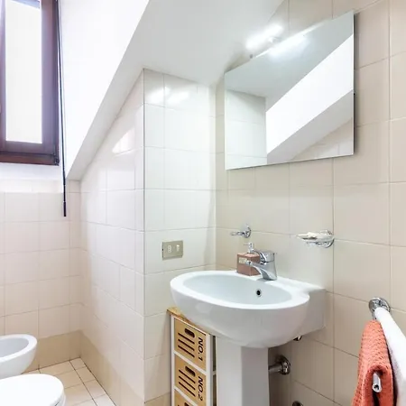 Διαμέρισμα Trilocale Con Con Bagno Privato A 200m Dalla Metro